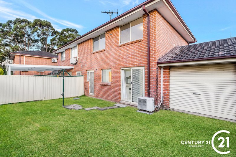 Photo - 4/31 Corriedale Street, Wakeley NSW 2176 - Image 13
