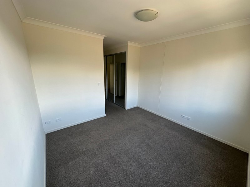 Photo - 43/1 Drinkwater Lane, Edmondson Park NSW 2174 - Image 8