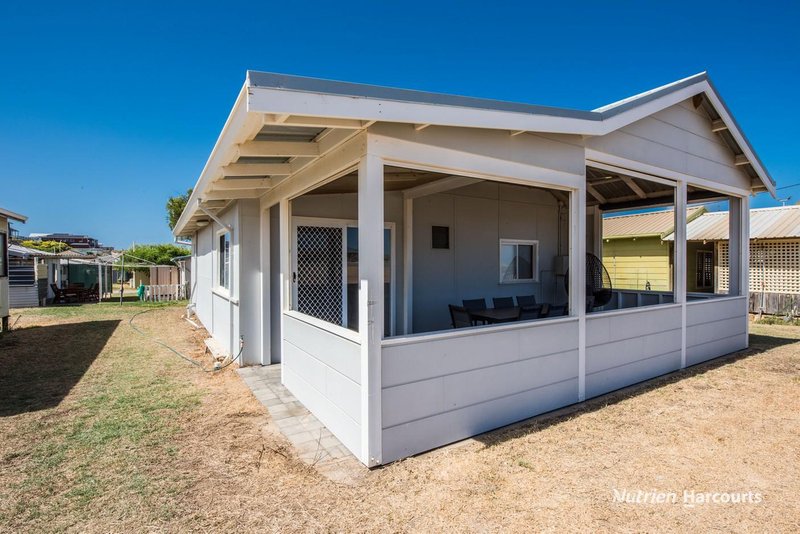 Photo - 4/31 Glance Street, Horrocks WA 6535 - Image 3