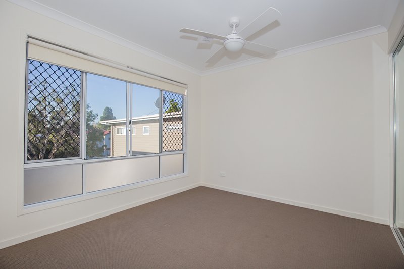 Photo - 4/31 Helles Street, Moorooka QLD 4105 - Image 7