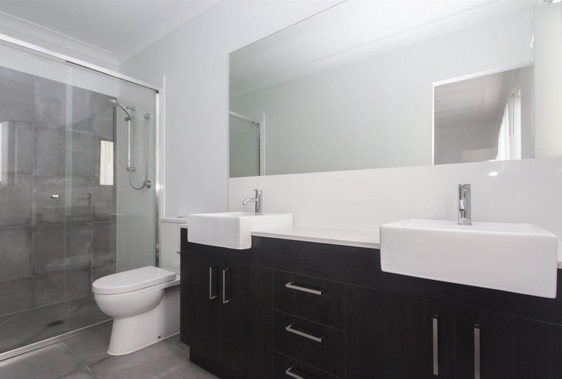 Photo - 4/31 Jotown Drive, Coomera QLD 4209 - Image 5