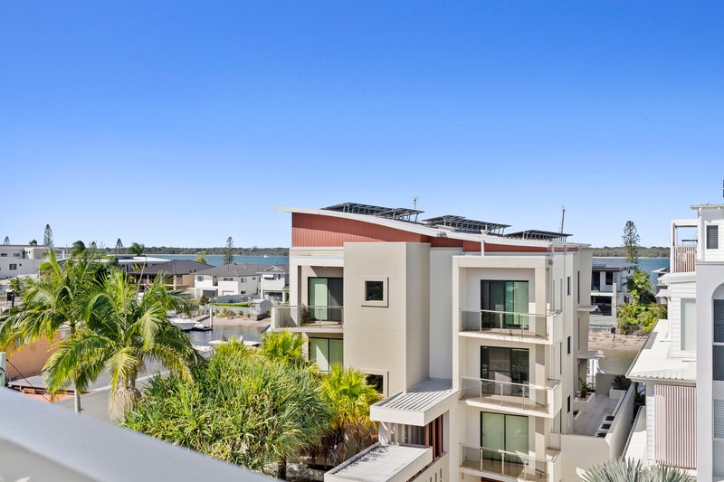 Photo - 4/31 Madang Crescent, Runaway Bay QLD 4216 - Image 18