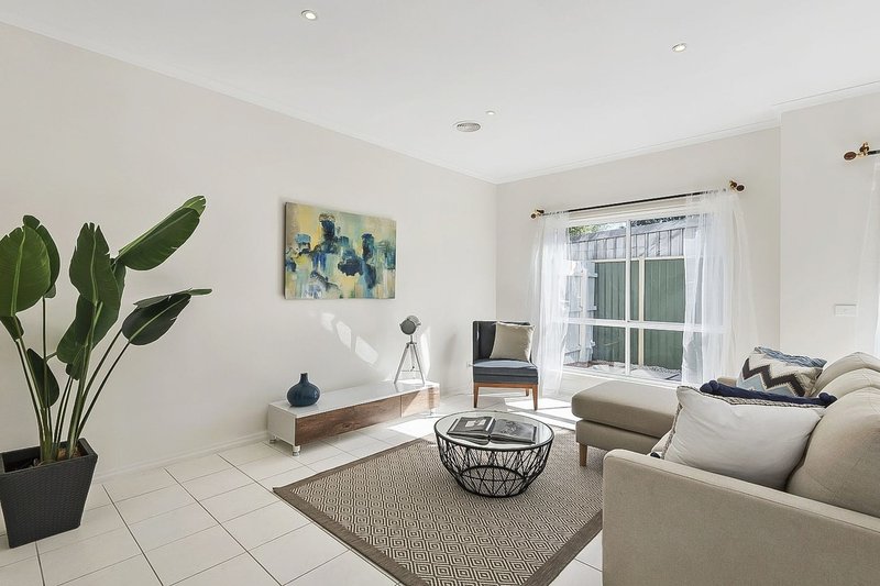 Photo - 4/31 Wedge Street, Dandenong VIC 3175 - Image 4