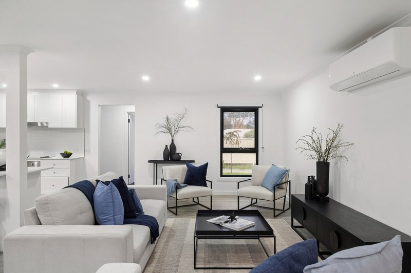 Photo - 4/31 Worcester Road, Gisborne VIC 3437 - Image 3