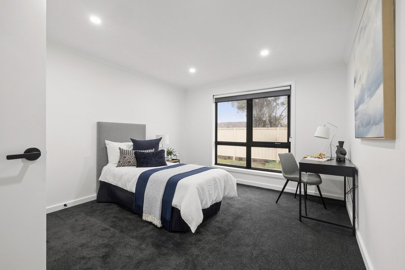 Photo - 4/31 Worcester Road, Gisborne VIC 3437 - Image 10