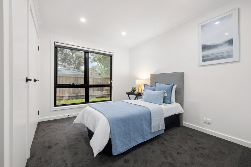 Photo - 4/31 Worcester Road, Gisborne VIC 3437 - Image 13
