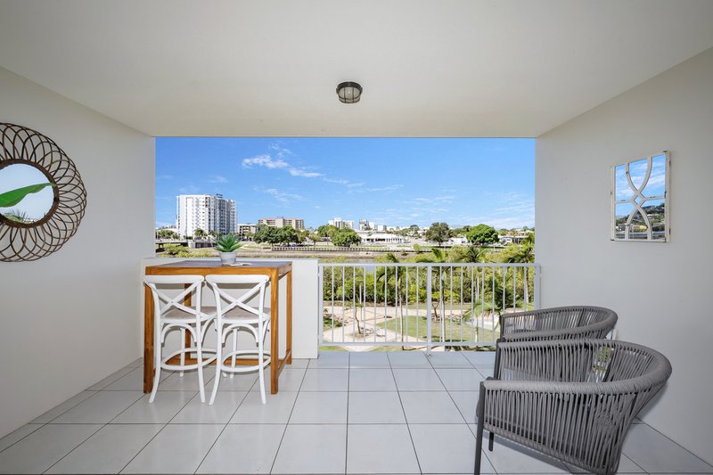 Photo - 43/11-17 Stanley Street, Townsville City QLD 4810 - Image 3