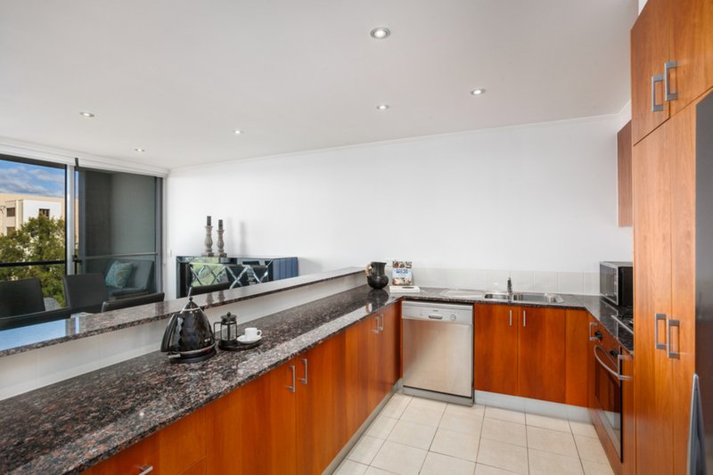 Photo - 43/12 Bank Street, Wollongong NSW 2500 - Image 3