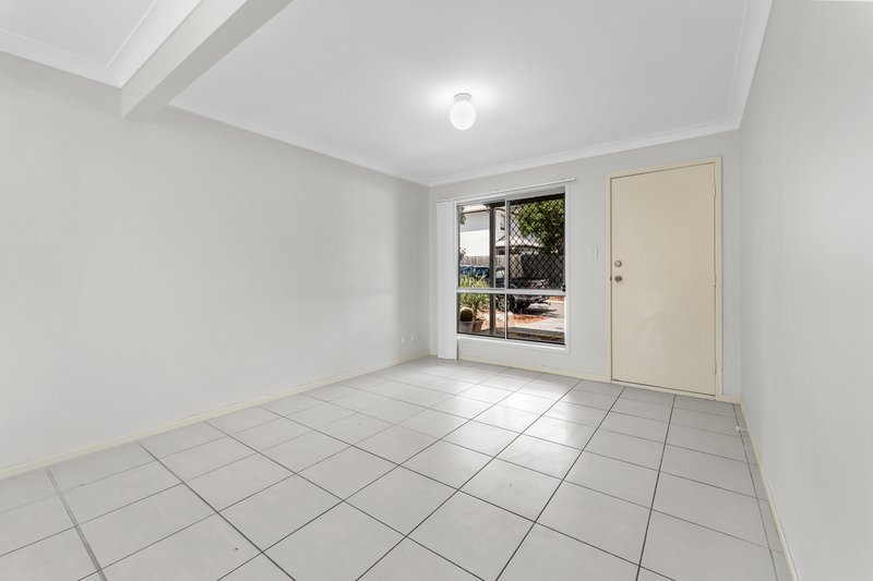 Photo - 43/16 Bluebird Avenue, Ellen Grove QLD 4078 - Image 8