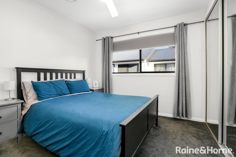 Photo - 4/32-34 Lethbridge Avenue, Werrington NSW 2747 - Image 5