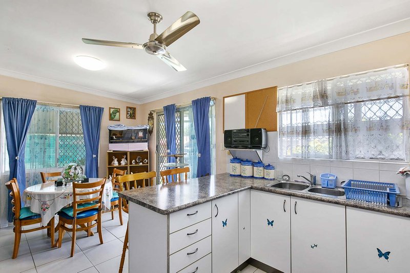 Photo - 432 Boat Harbour Drive, Torquay QLD 4655 - Image 7