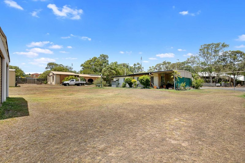 Photo - 432 Boat Harbour Drive, Torquay QLD 4655 - Image 11