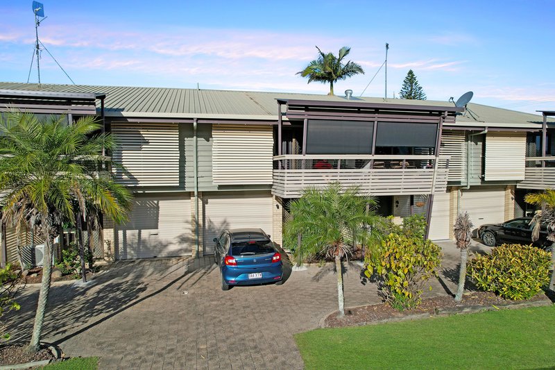 Photo - 4/32 Cypress Street, Torquay QLD 4655 - Image 3