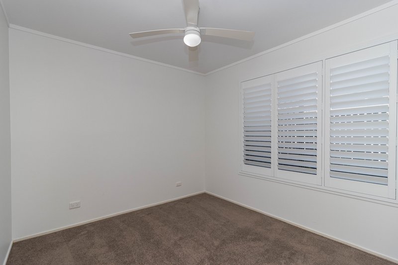 Photo - 4/32 Cypress Street, Torquay QLD 4655 - Image 4