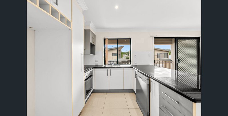 Photo - 4/32 Earl Street, Greenslopes QLD 4120 - Image 2