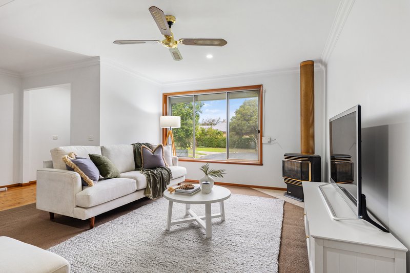 Photo - 432 English Avenue, Lavington NSW 2641 - Image 8