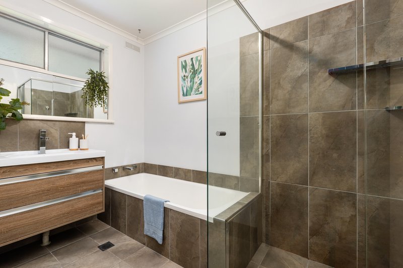 Photo - 432 English Avenue, Lavington NSW 2641 - Image 11