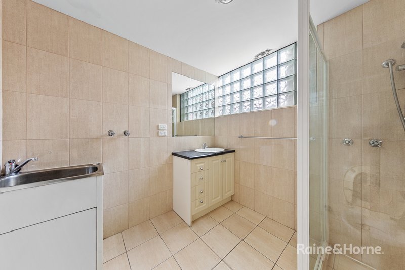 Photo - 4/32 Little Eastment Street, Northcote VIC 3070 - Image 2