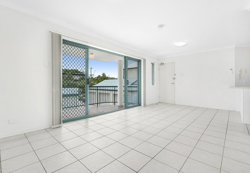 Photo - 4/32 Pashen Street, Morningside QLD 4170 - Image 2