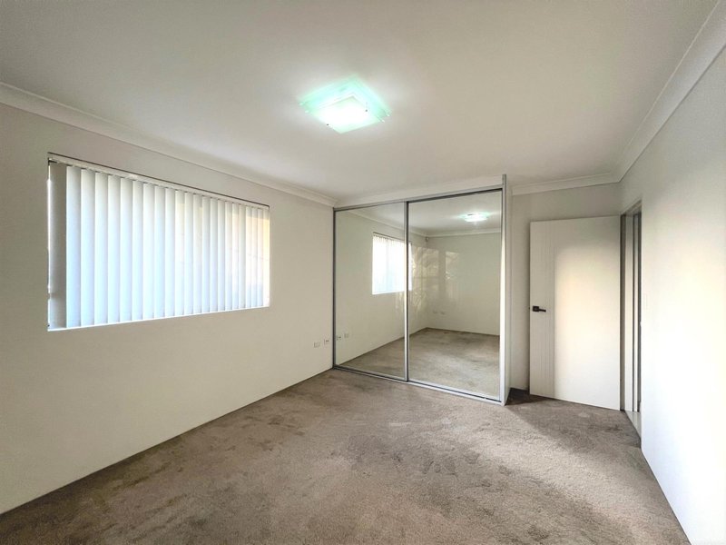 Photo - 4/32 Phillips Ave , Canterbury NSW 2193 - Image 8