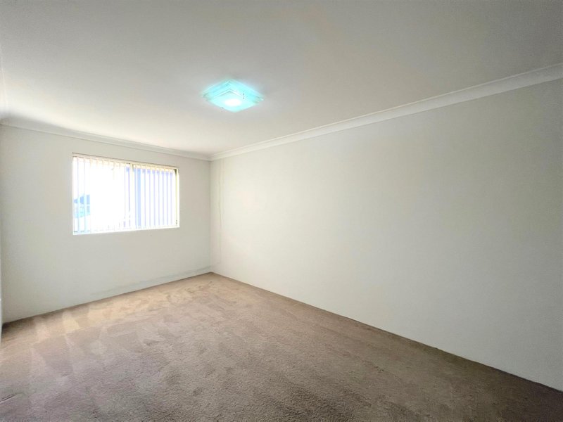 Photo - 4/32 Phillips Ave , Canterbury NSW 2193 - Image 9