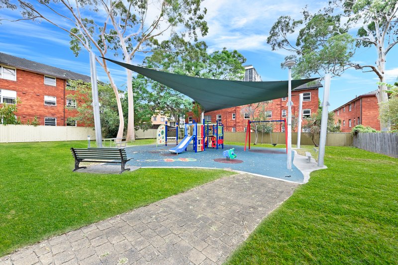 Photo - 4/32 Russell Street, Strathfield NSW 2135 - Image 9