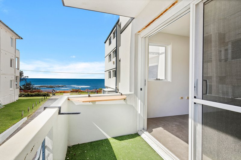 Photo - 4/32 The Esplanade, Cronulla NSW 2230 - Image 2