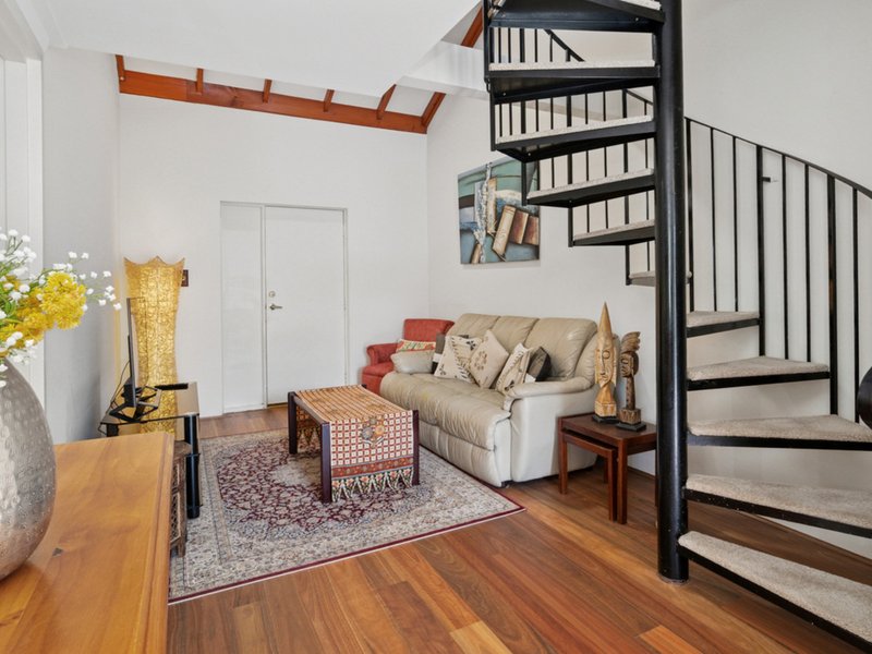 Photo - 43/22 Nile Street, East Perth WA 6004 - Image 2