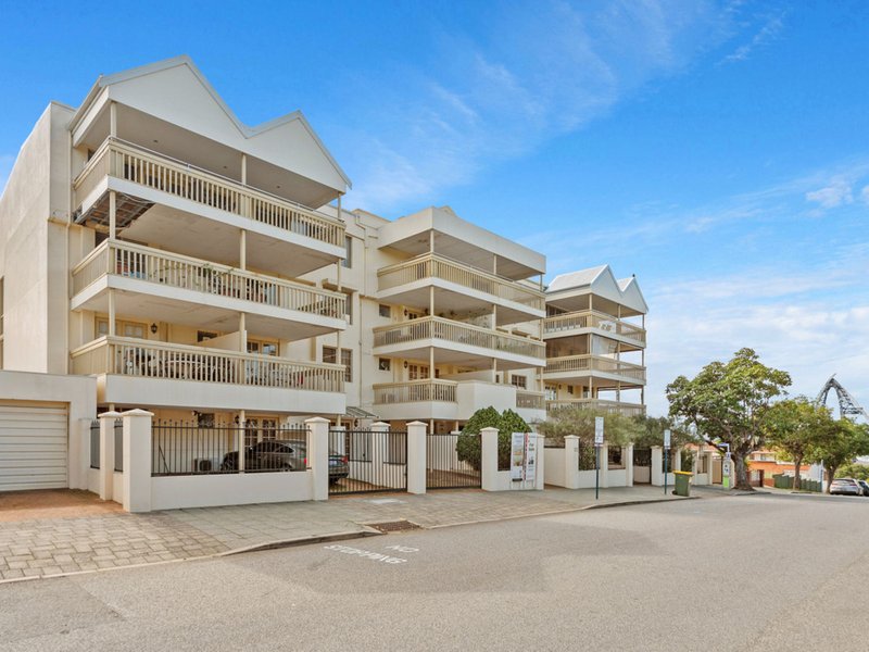 Photo - 43/22 Nile Street, East Perth WA 6004 - Image 23