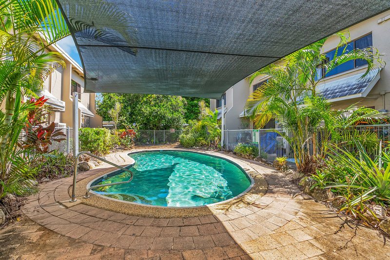 Photo - 4/323-329 Mcleod Street, Cairns North QLD 4870 - Image 9