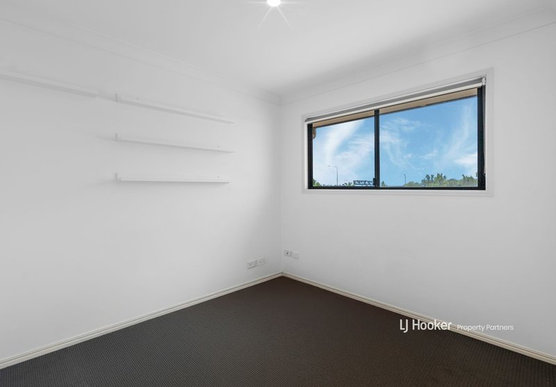 Photo - 43/26 Buckingham Place, Eight Mile Plains QLD 4113 - Image 10