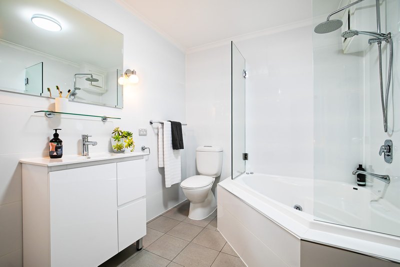 Photo - 4/33-35 Reynolds Street, Cremorne NSW 2090 - Image 6