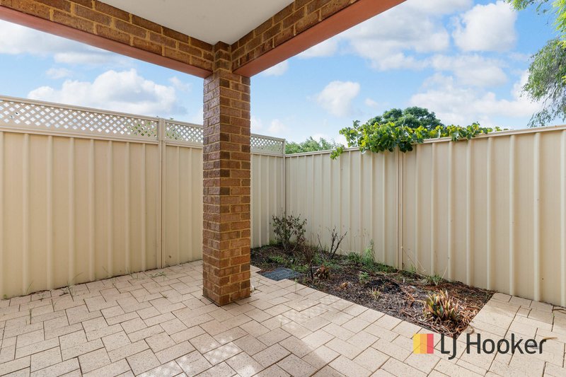 Photo - 4/33 Banyard Avenue, Kelmscott WA 6111 - Image 19