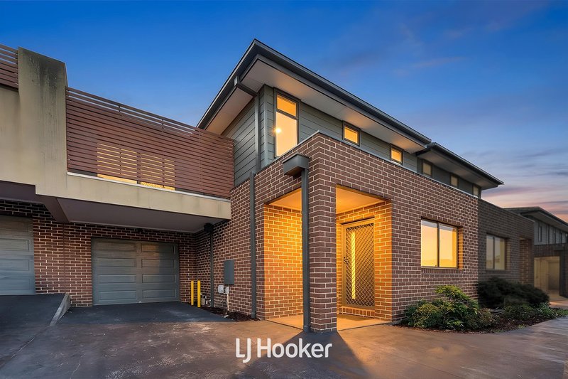 Photo - 4/33 New Street, Dandenong VIC 3175 - Image 1