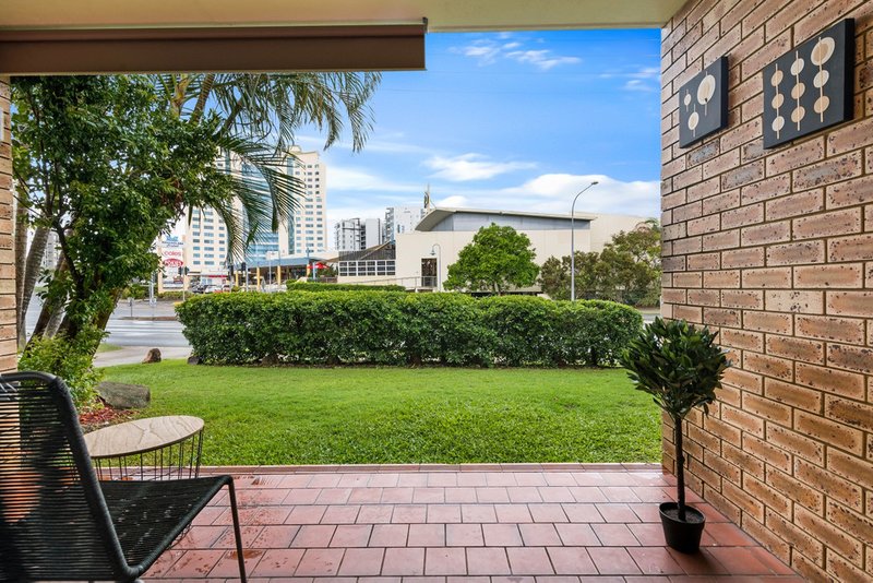 Photo - 4/33 Walan Street, Mooloolaba QLD 4557 - Image 5