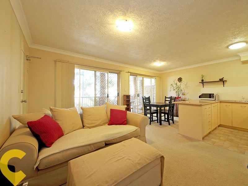 Photo - 4/33 Wongara Street, Clayfield QLD 4011 - Image 4