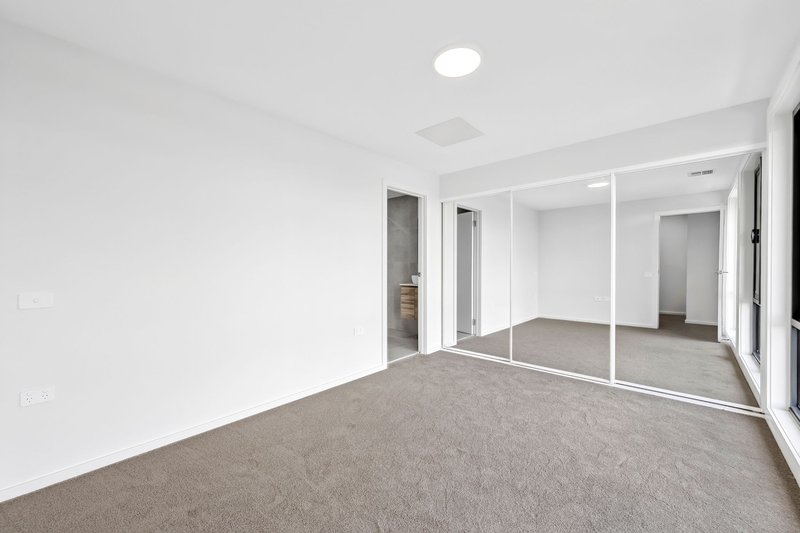 Photo - 43/31 Sutherland Crescent, Taylor ACT 2913 - Image 13