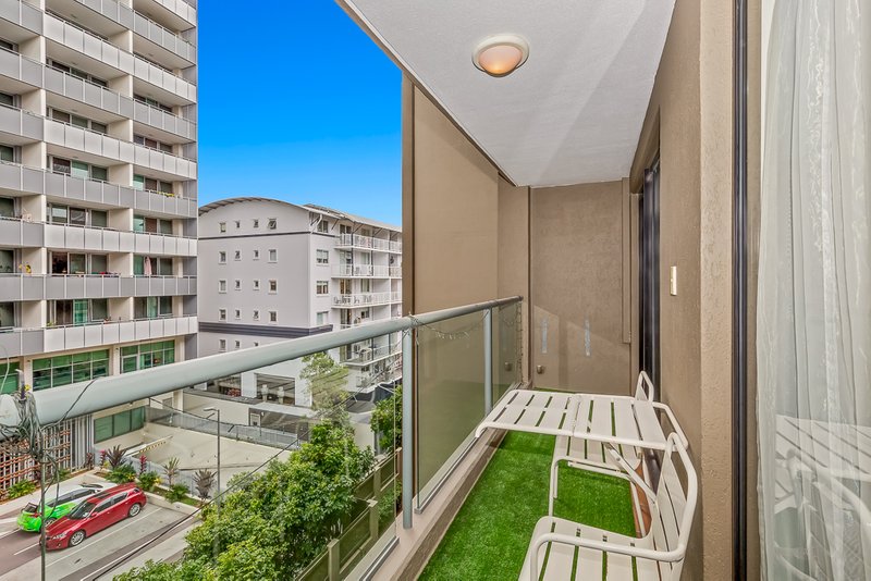 Photo - 433/20 Montague Road, South Brisbane QLD 4101 - Image 8