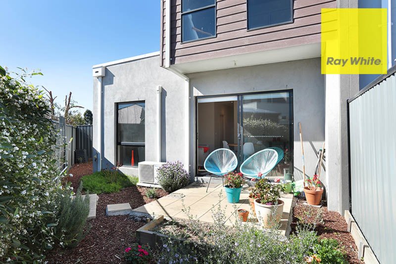 Photo - 43/39 Astley Crescent, Point Cook VIC 3030 - Image 11