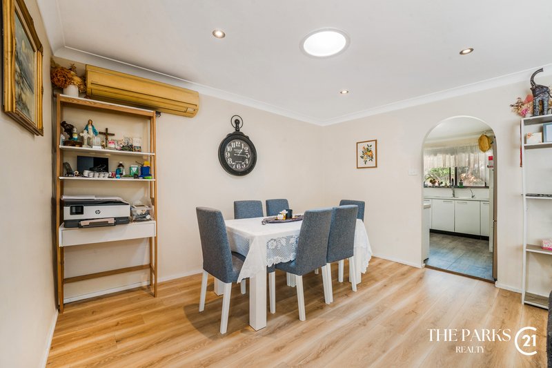 Photo - 4/34-36 Ainsworth Crescent, Wetherill Park NSW 2164 - Image 3