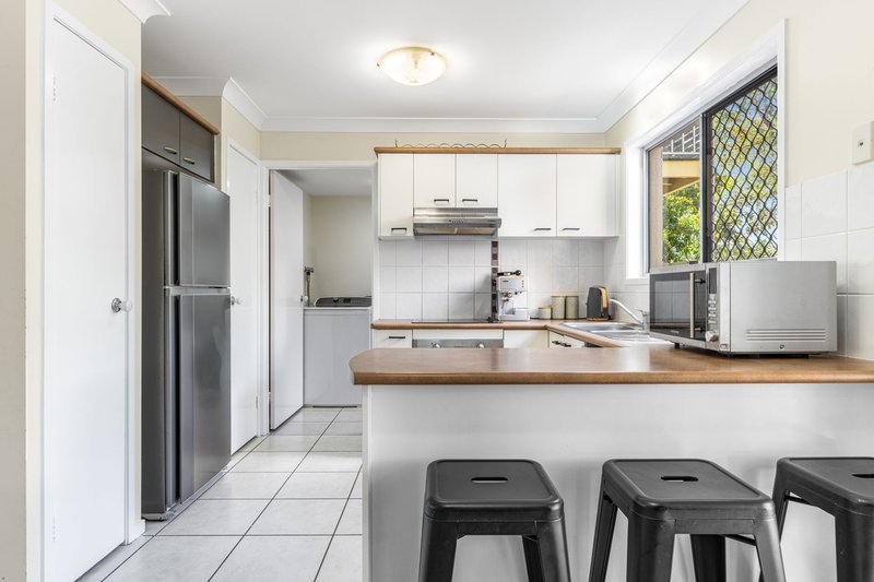 Photo - 4/34-42 University Drive, Meadowbrook QLD 4131 - Image 2