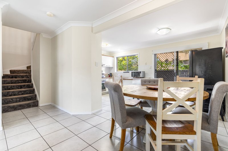 Photo - 4/34-42 University Drive, Meadowbrook QLD 4131 - Image 4