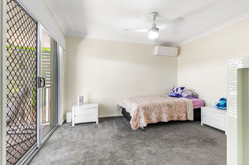 Photo - 4/34-42 University Drive, Meadowbrook QLD 4131 - Image 5