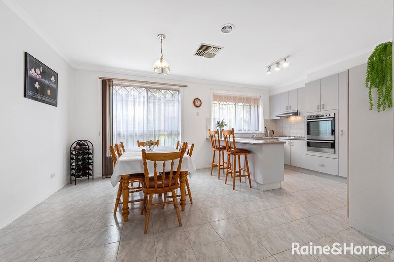 Photo - 4/34 Borrell Street, Keilor VIC 3036 - Image 4