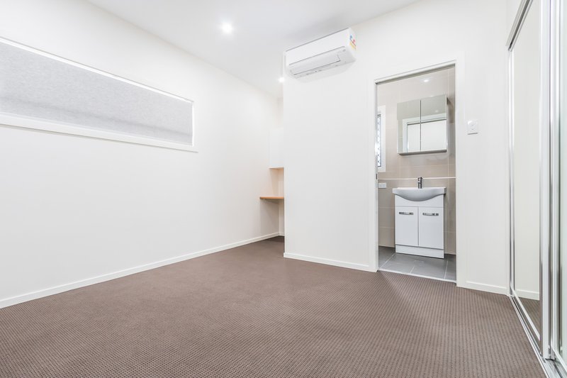 Photo - 4/34 Clausen Street, Mount Gravatt East QLD 4122 - Image 12