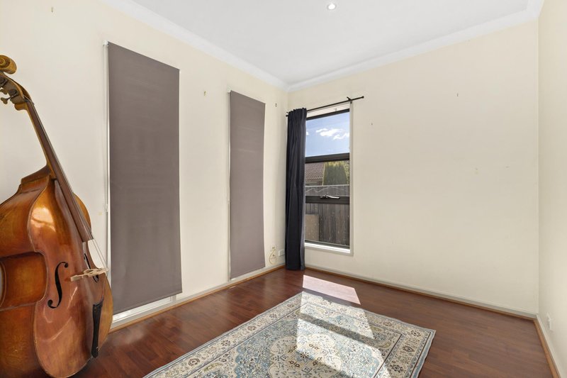 Photo - 4/34 Luffman Crescent, Gilmore ACT 2905 - Image 2