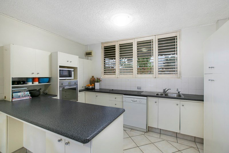 Photo - 4/34 Park Avenue, East Brisbane QLD 4169 - Image 4