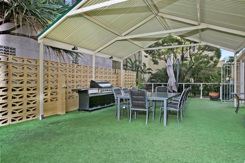 Photo - 4/34 Park Avenue, East Brisbane QLD 4169 - Image 11