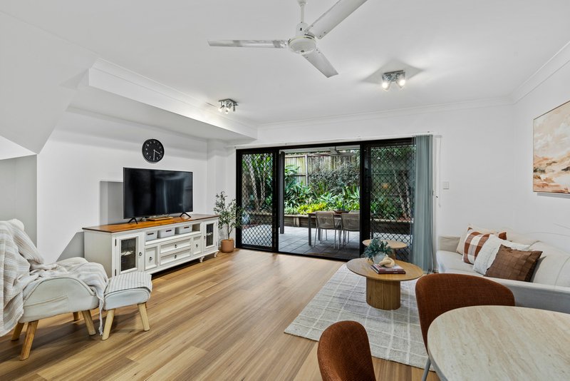 Photo - 4/34 Querrin Street, Yeronga QLD 4104 - Image 1