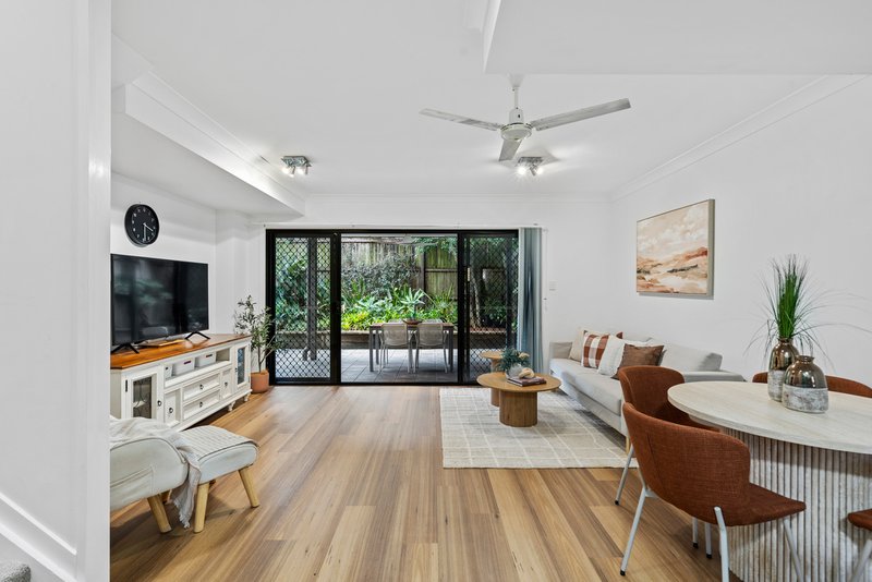 Photo - 4/34 Querrin Street, Yeronga QLD 4104 - Image 2
